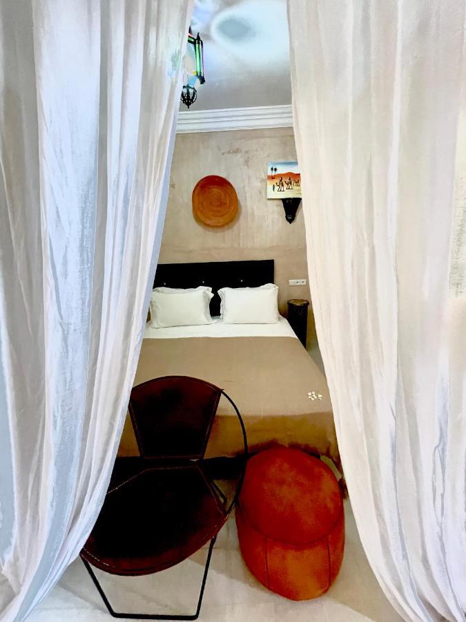 Riad Les Miroirs Marrakesh Exterior photo