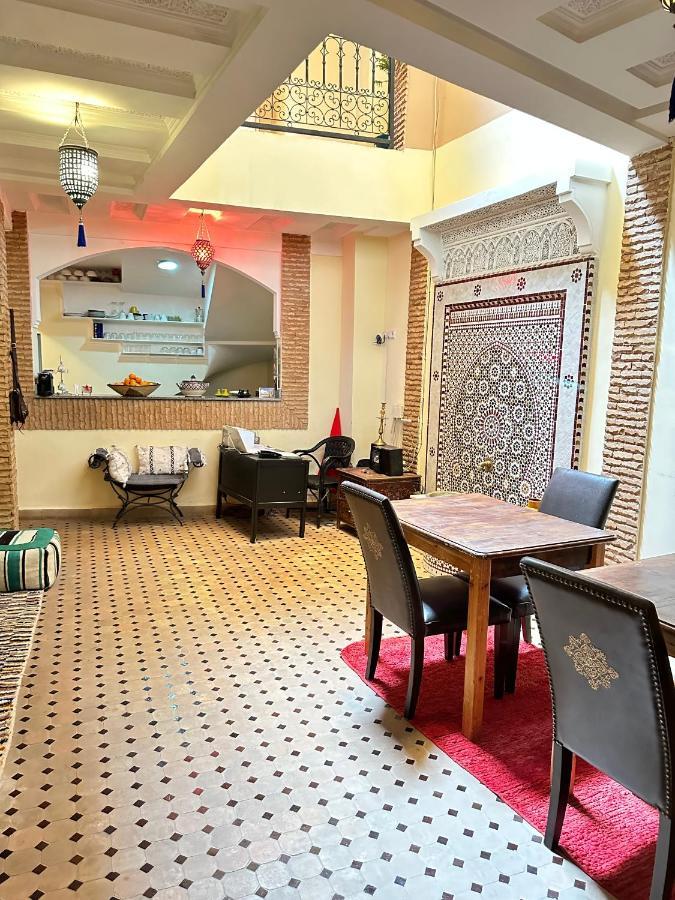 Riad Les Miroirs Marrakesh Exterior photo